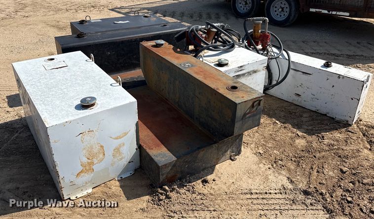 (6) auxiliary fuel tanks - DX5524