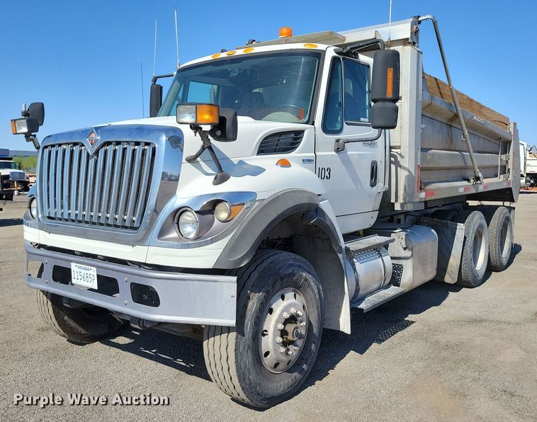 2010 International Workstar 7600 dump truck - DX7035