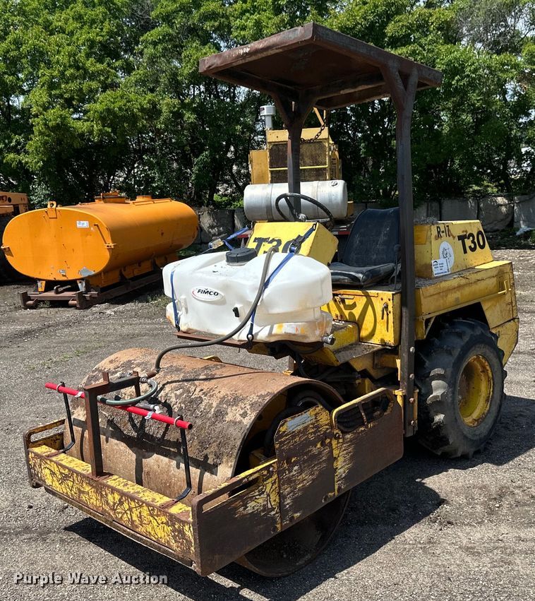 Compac T-30PD single drum vibratory roller - EB2682