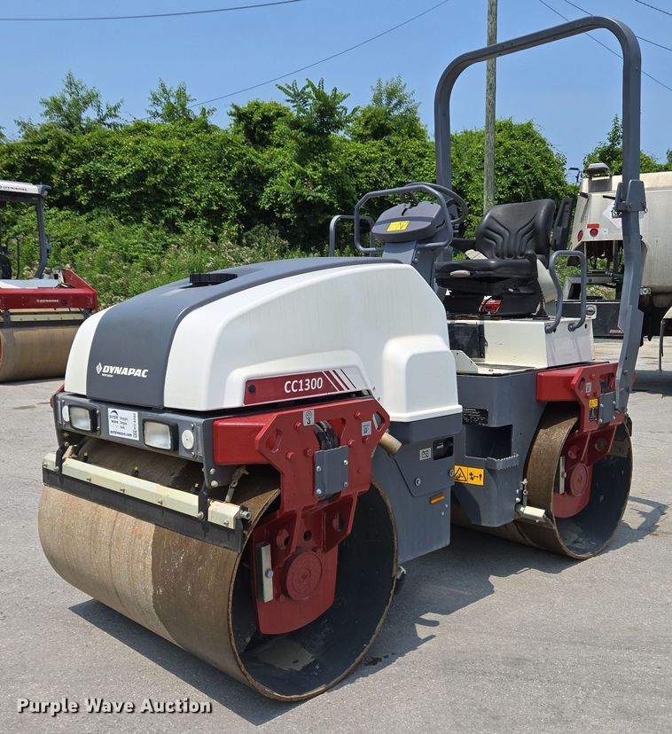 2019 Dynapac CC1300 double drum vibratory roller - EC4282