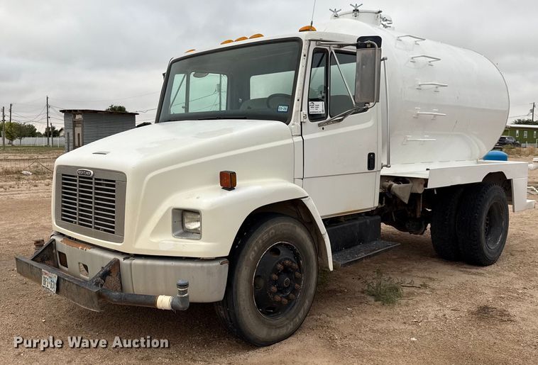 1999 Freightliner FL60 water truck - ED5674