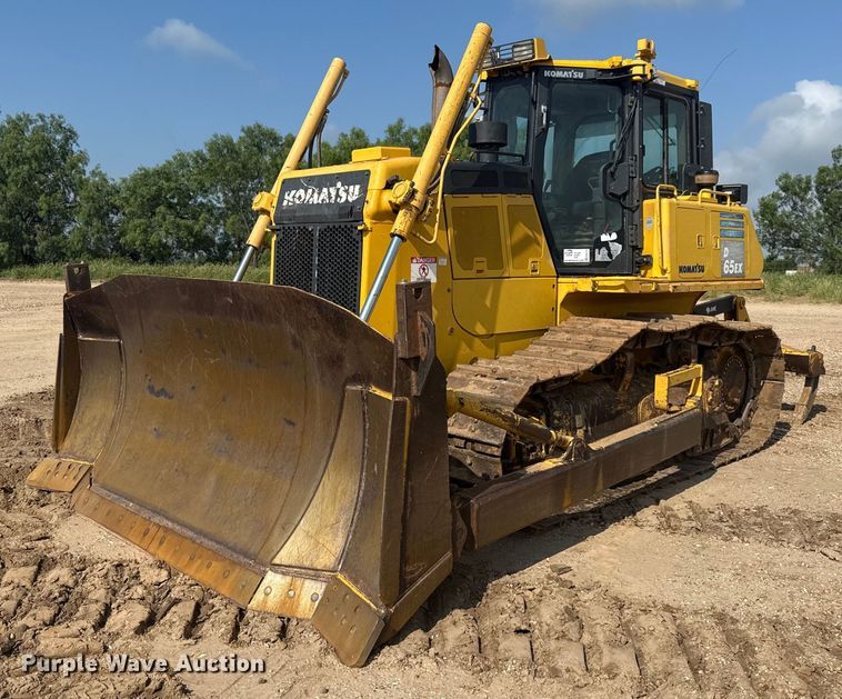 2019 Komatsu D65EX-18 dozer - ED5715