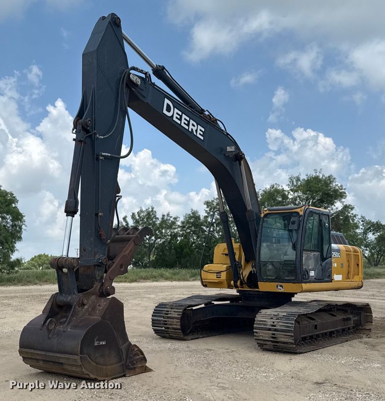 2012 John Deere 250G LC excavator - ED5720
