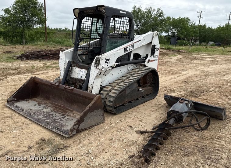 2011 Bobcat T630 tracked skid steer loader - ED5727
