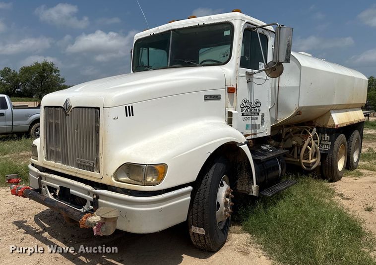 2000 International 9100 water truck - ED5728