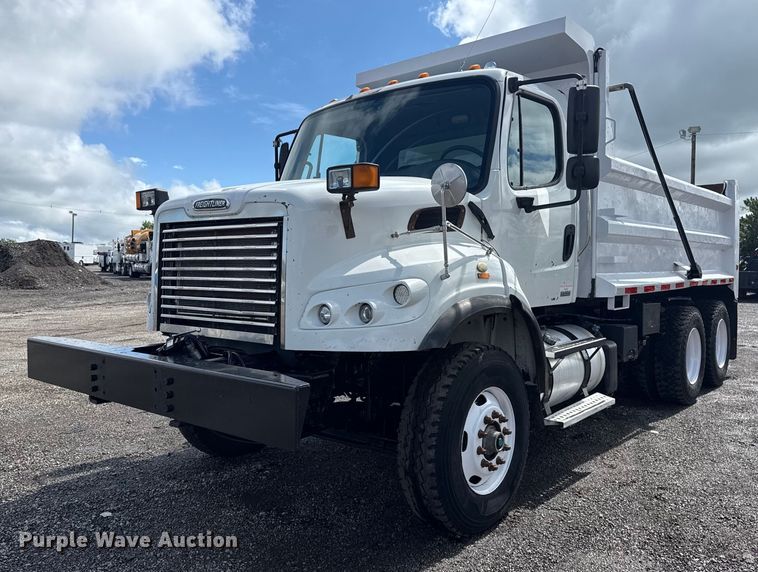 2012 Freightliner Business Class M2 dump truck - EG5902