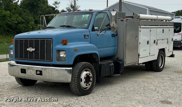 1997 Chevrolet C5500 utility / service truck - EK8226