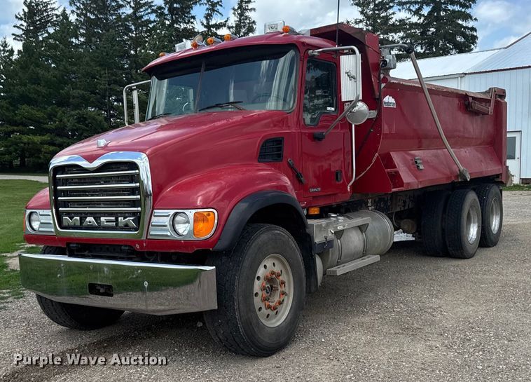 2007 Mack CV713 Granite dump truck - EM2078