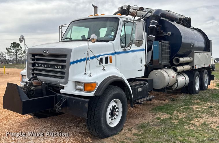 2001 Sterling LT9500 vacuum truck - EQ1234