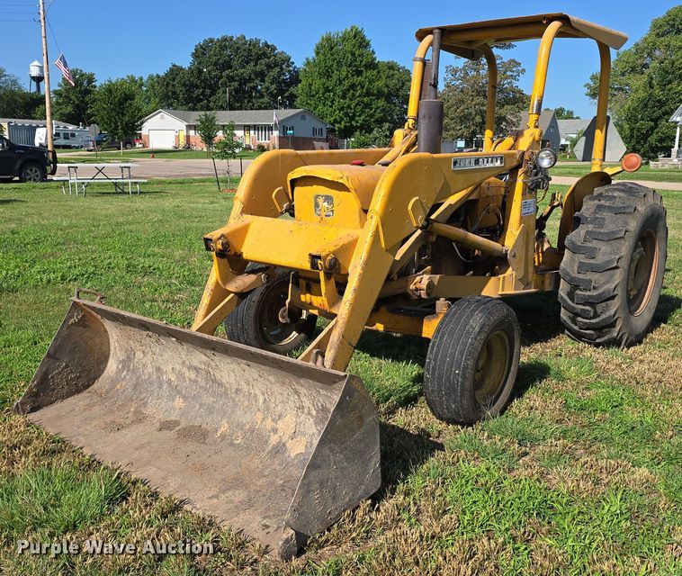 1973 John Deere 401-A tractor - DR3781