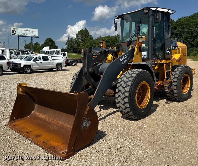 John Deere 444J wheel loader - DV4229