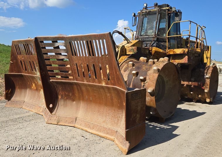 2001 Caterpillar 836G landfill compactor - DW7096