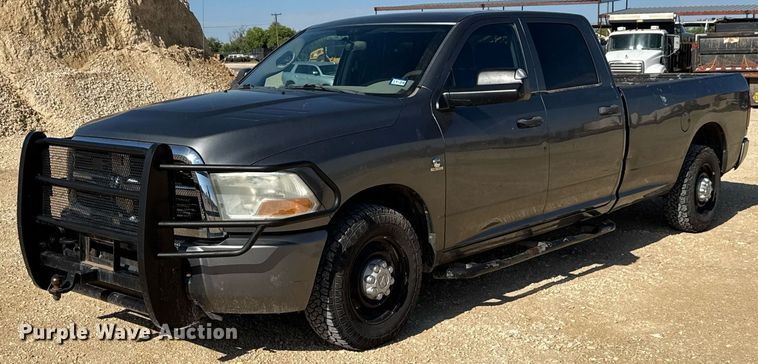 2011 Dodge Ram 2500 Crew Cab pickup truck - DX5594