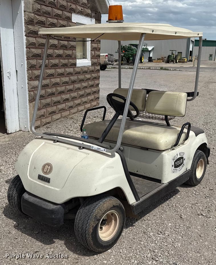 Yamaha golf cart - DZ8565
