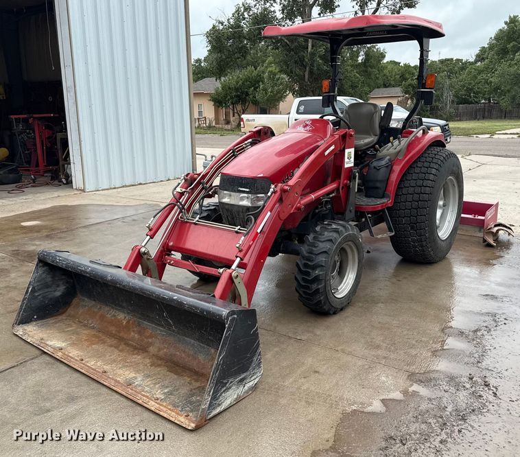 2006 Case IH DX45 MFWD tractor - DZ8577