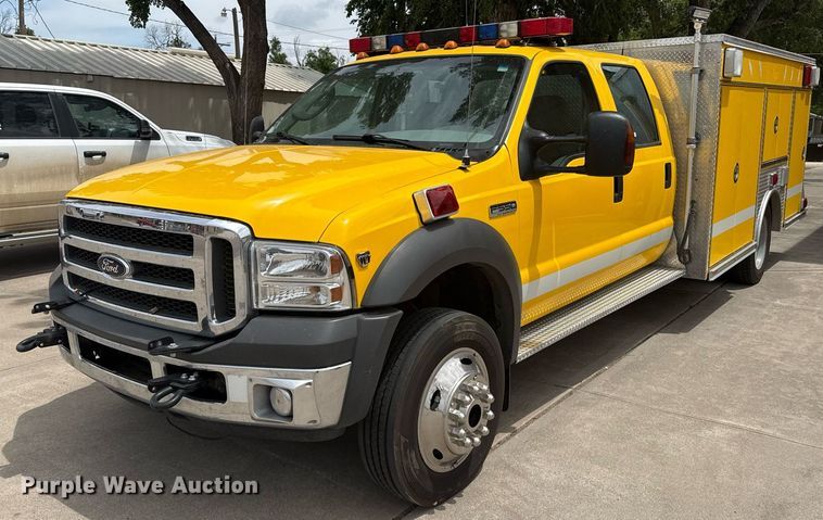 2005 Ford F550 rescue vehicle - DZ8614