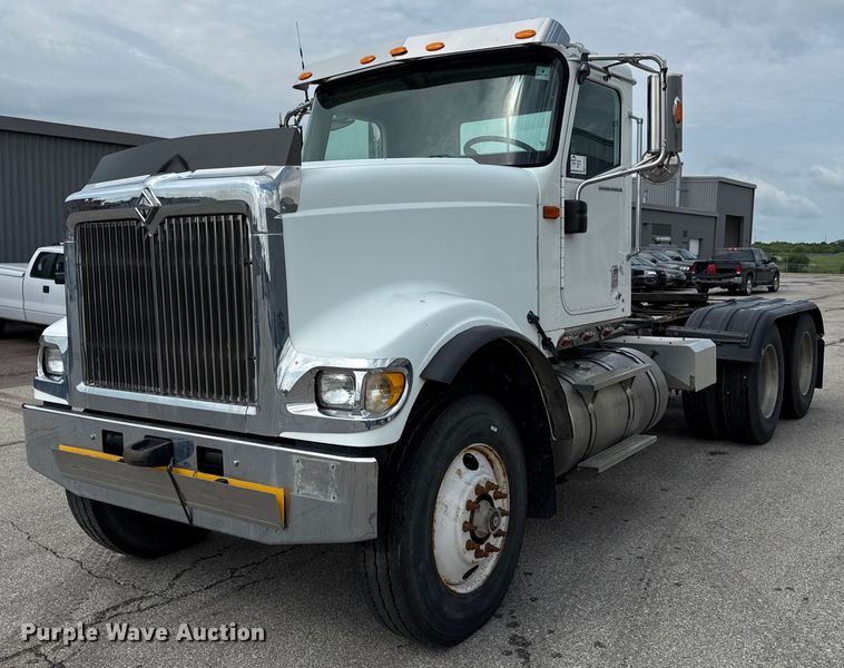 2007 International 5900i semi truck - ED4235