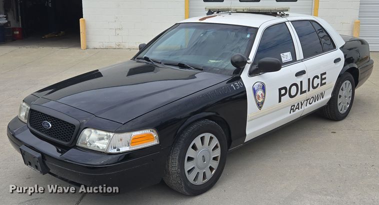 2010 Ford Crown Victoria Police Interceptor  - EF1568