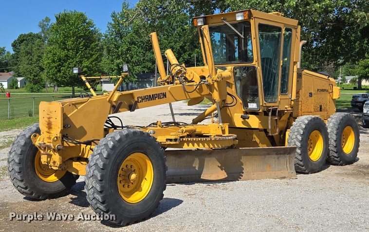 1993 Champion 720A motor grader - EF1576