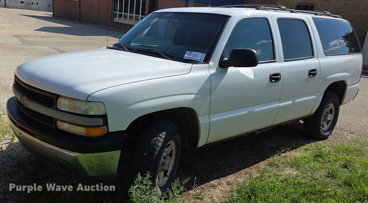 2002 Chevrolet Suburban 1500 SUV - EF3584