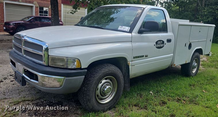 2001 Dodge Ram 2500 utility bed pickup truck - EF3604