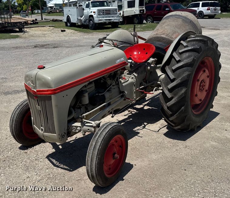 1944 Ford 2N tractor - EG6620