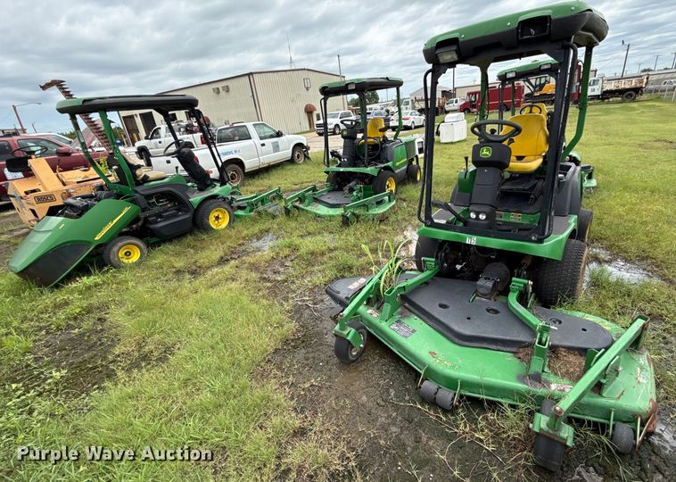 (4) John Deere lawn mowers - EJ4746