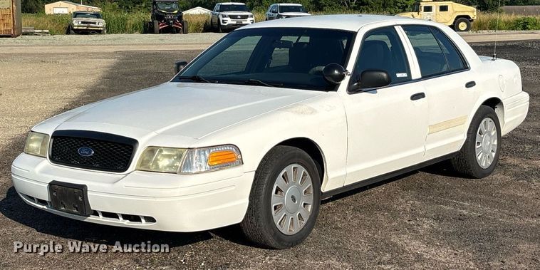 2011 Ford Crown Victoria Police Interceptor  - EJ7590