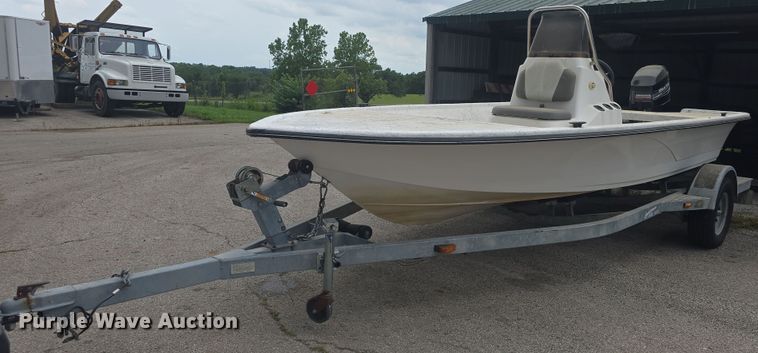 2001 Tracker Nitro 1800 boat - EK5334