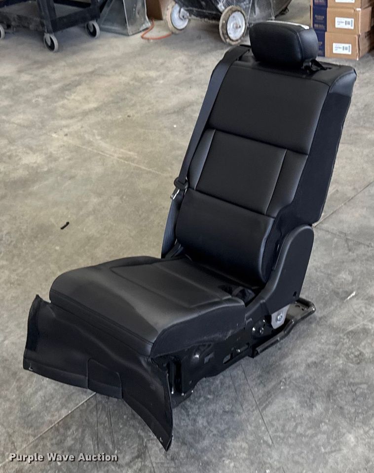Automotive seat - EM2031
