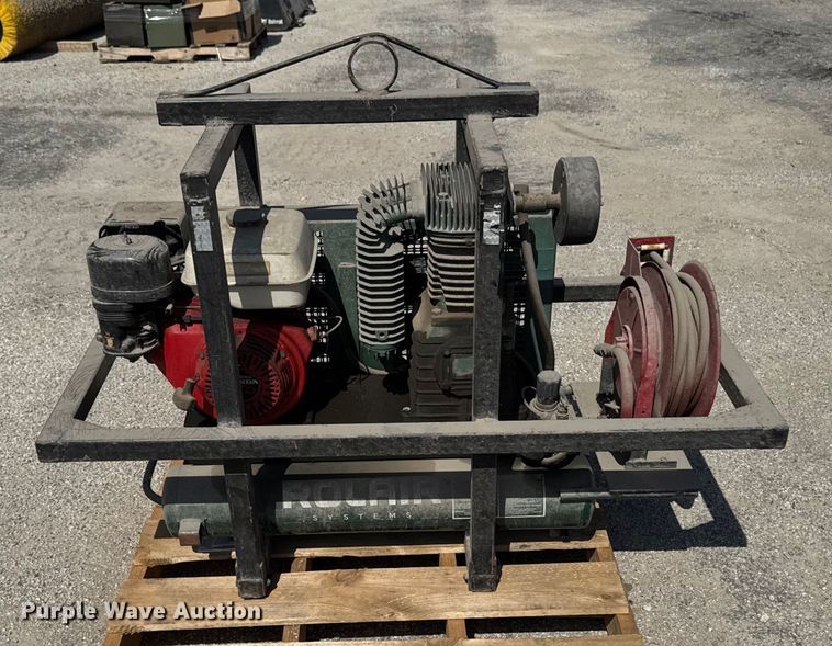 Rolair air compressor - EM2071