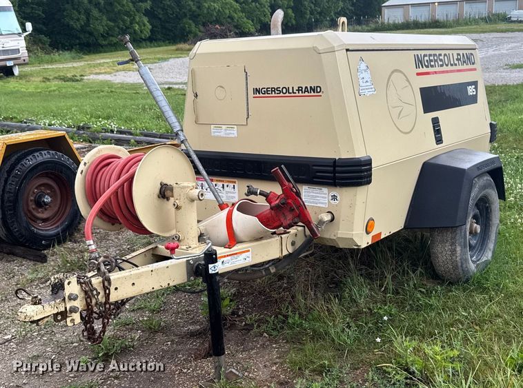 Ingersoll Rand P185WJD air compressor - EM2081