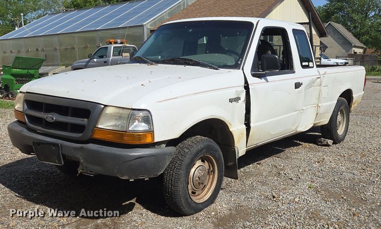 1998 Ford Ranger SuperCab pickup truck - EN3654