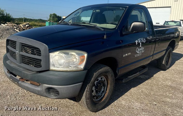 2008 Dodge Ram 1500 pickup truck - EN4596