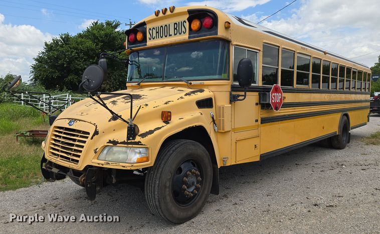 2010 Blue Bird Vision  school bus - EN8193