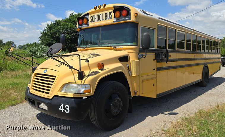 2009 Blue Bird Vision school bus - EN8195