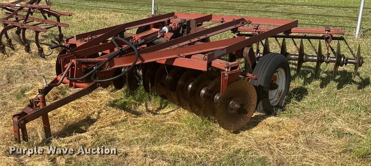 International Harvester tandem disk - ER2012