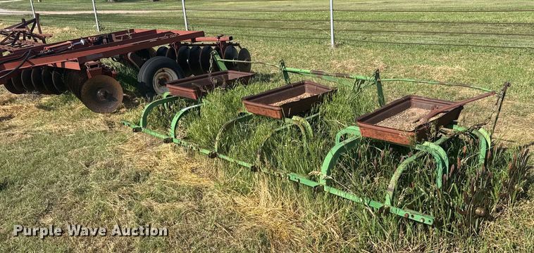 John Deere rotary hoe - ER2013