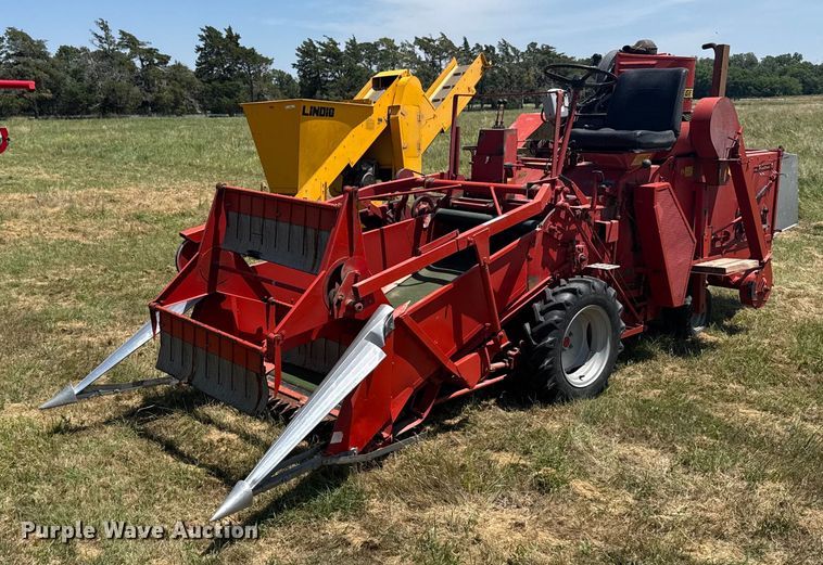 1982 Hans-Ulrich Hege 125B seed harvester - ER2052