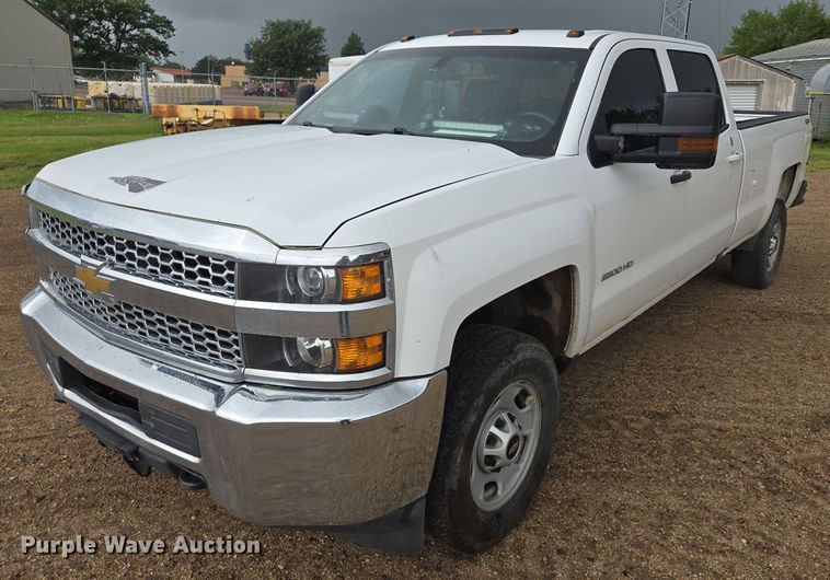 2019 Chevrolet Silverado 2500HD pickup truck - ER5428