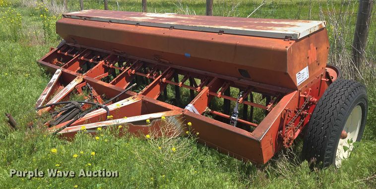 International 510 grain drill - DT7224
