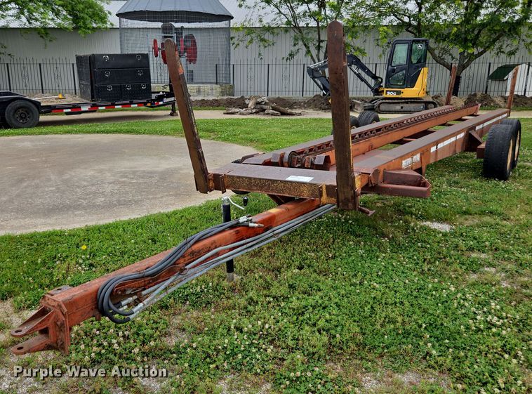 Farm Hand hay trailer - DU7877