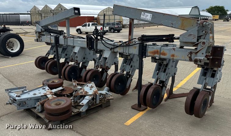 Field cultivator - DU7883