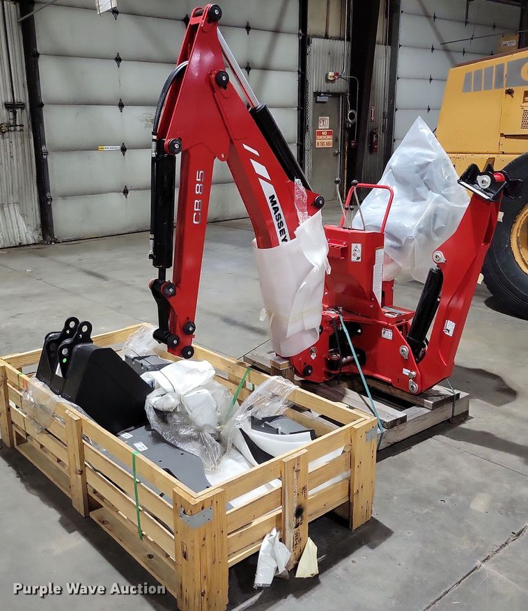2020 Massey Furgeson  CB 85 backhoe attachment - DX7084