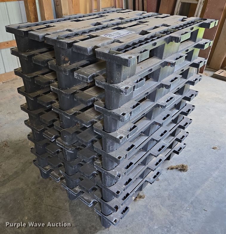 (9) Tuffskid heavy duty pallets - EF1555
