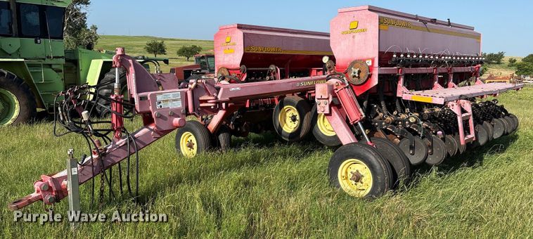 Sunflower 9421-25 grain drill - EL2128