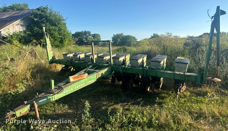 John Deere 7000 planter - EN4612