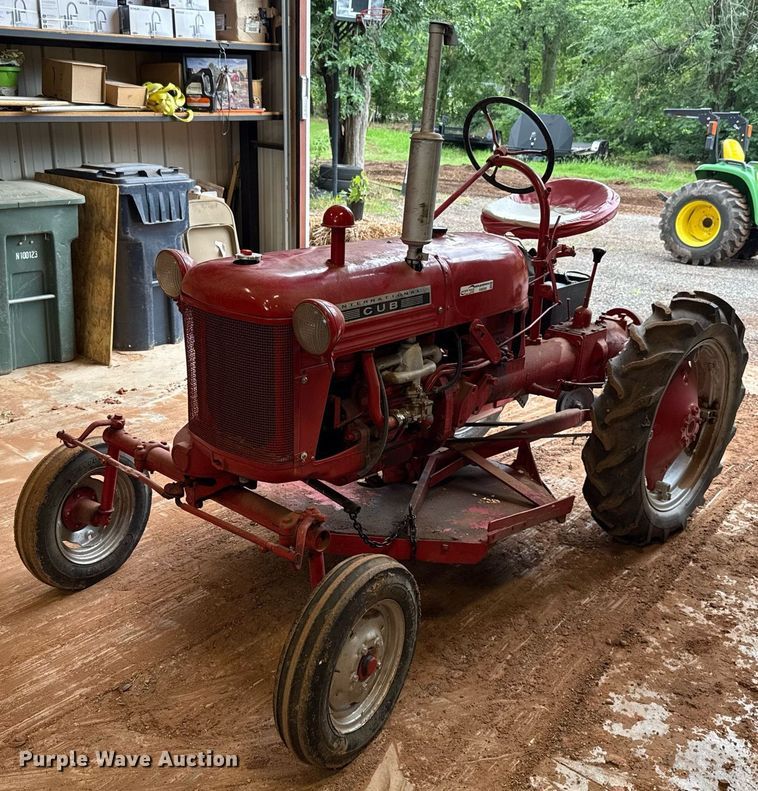 1947 International FCUB tractor - HI9260