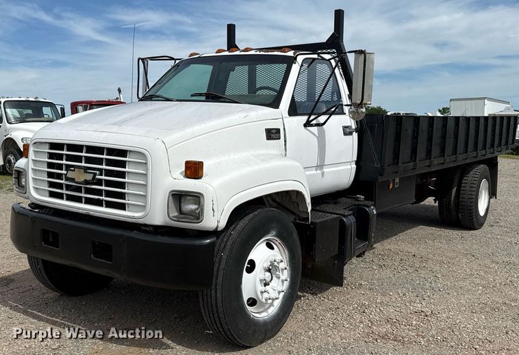 2000 Chevrolet C7500 dump flatbed truck - HI9267