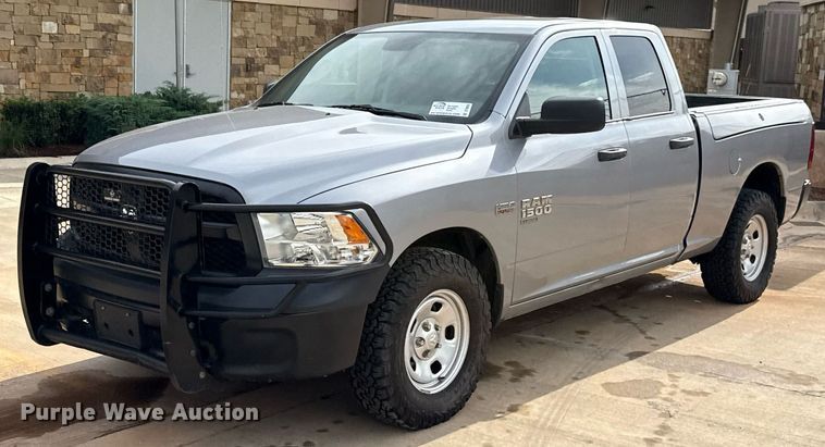 2019 Dodge Ram 1500 Classic  Quad Cab pickup truck - DT6655